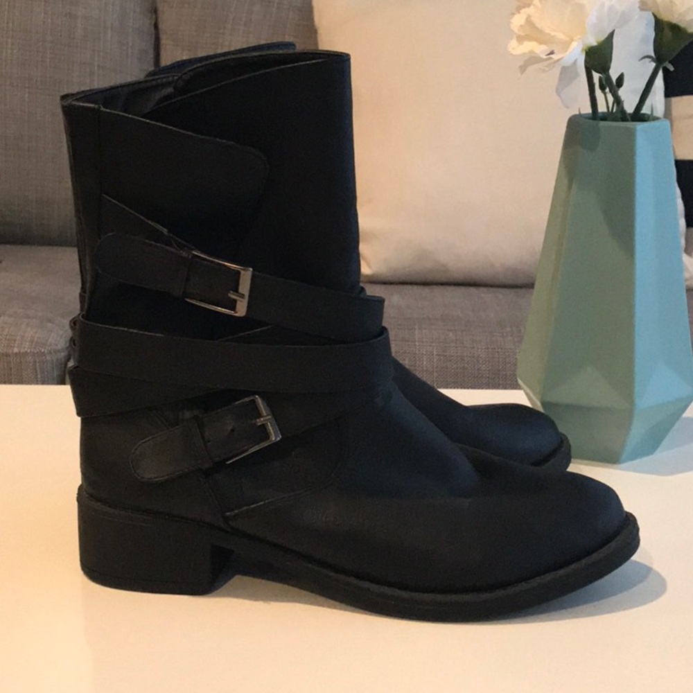 Black strappy boots! Fantastic condition